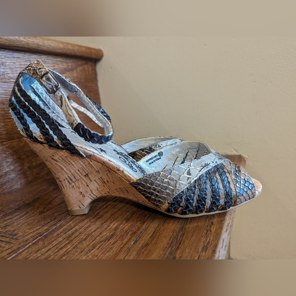 Naughty monkey cork wedge block heel Size 8.5 - Picture 6 of 15